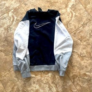 Nike crewneck